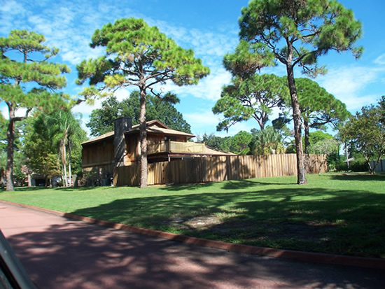 This home sits on a large lot in the Pink Streets