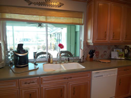 A pass-through opens out to the lanai