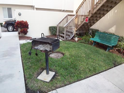 Grill up some dinner poolside!